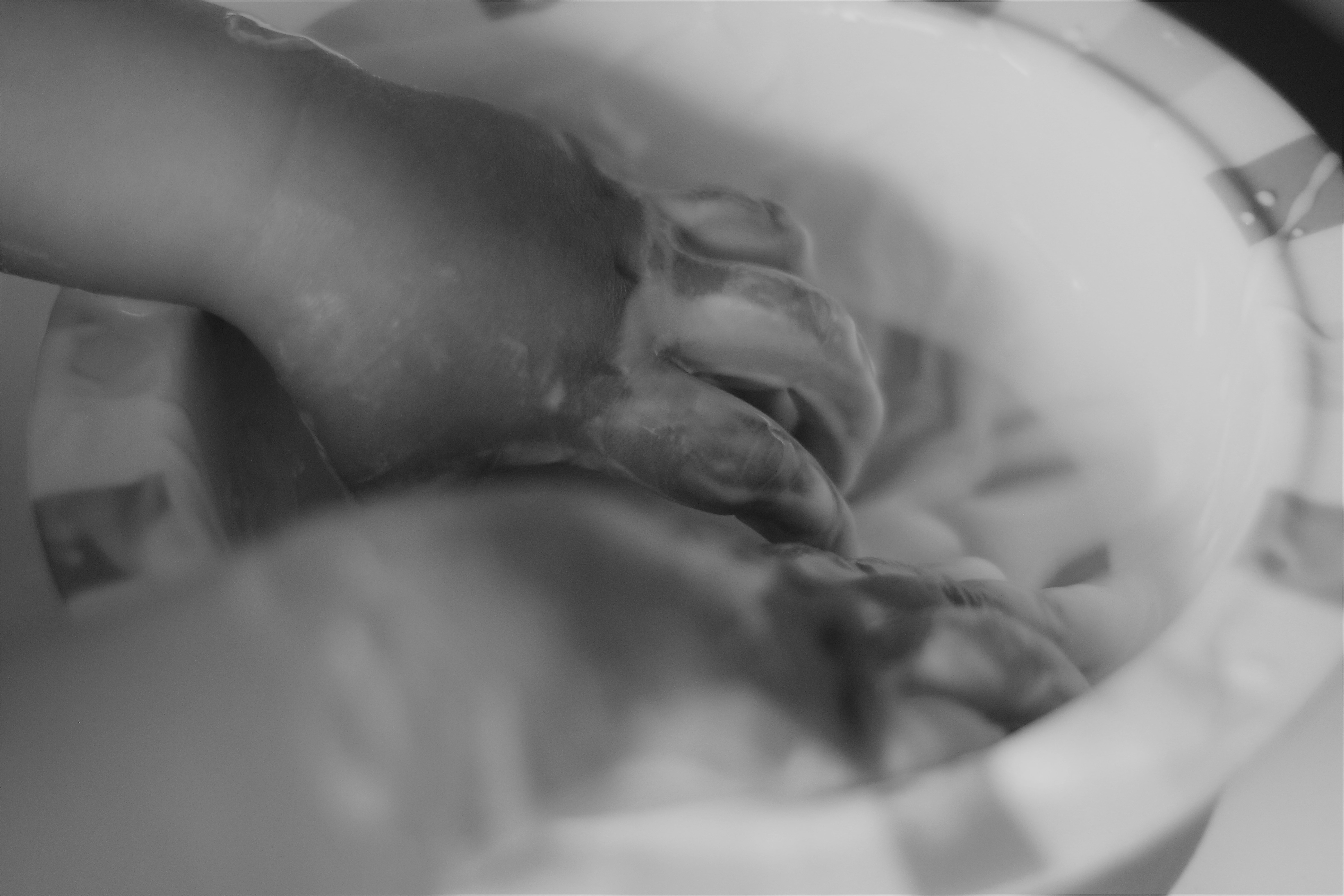 Blir småbarnsmammor lyckliga av att arbeta?